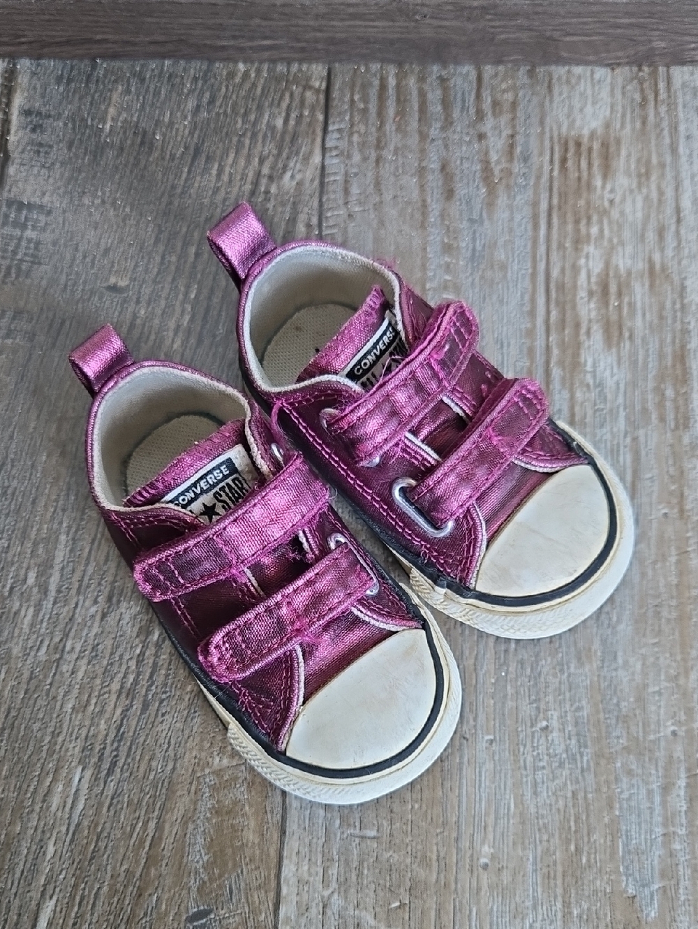 Converse Kids Metallic Magenta Velcro Sneakers